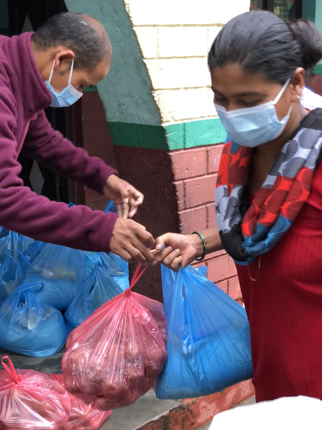 Food relief in Kathmandu and Pharping &mdash; photo 3