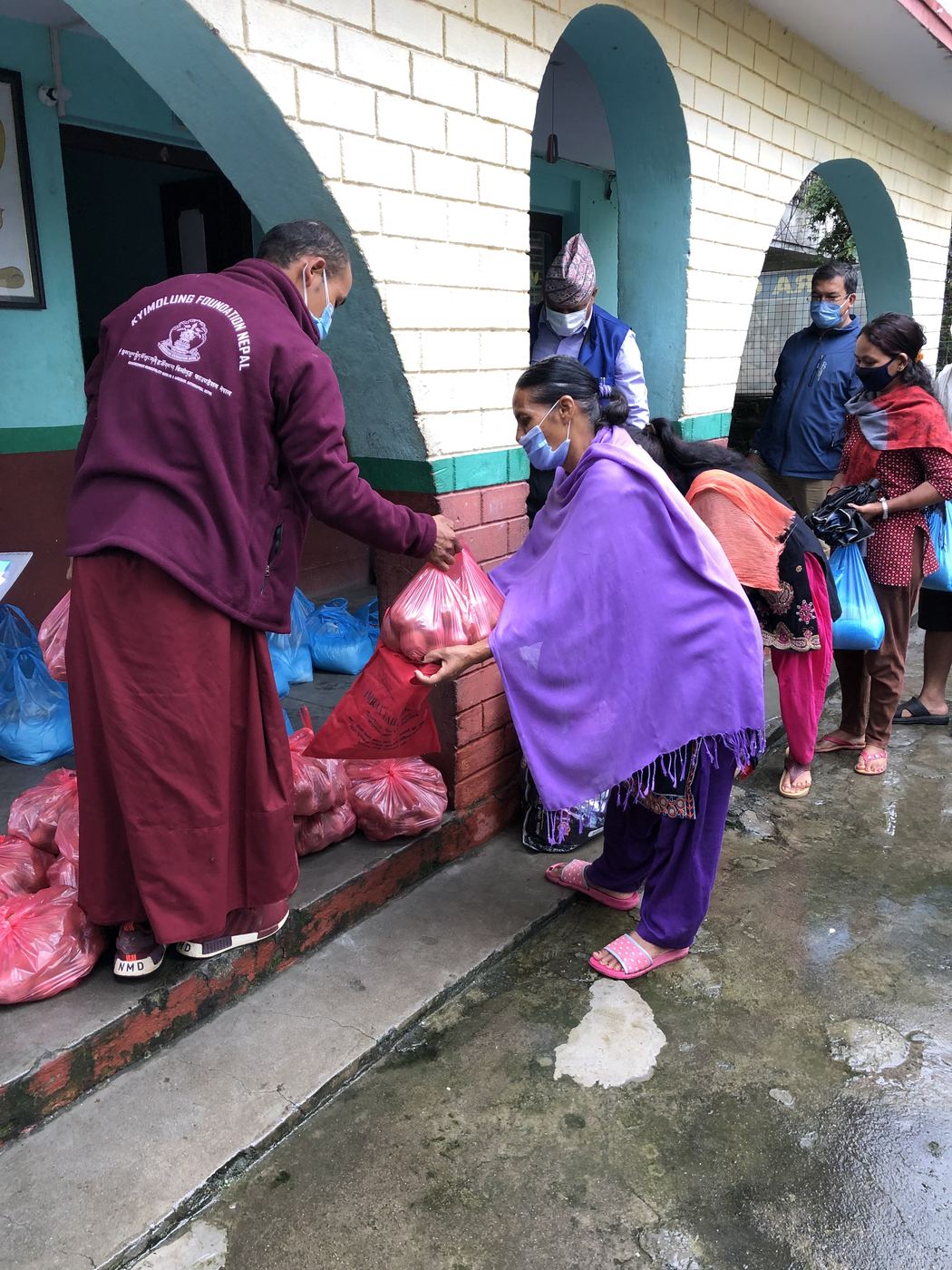 Food relief in Kathmandu and Pharping &mdash; photo 4