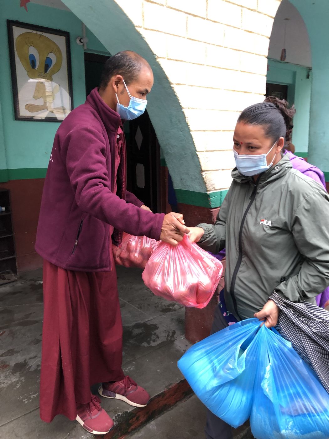 Food relief in Kathmandu and Pharping &mdash; photo 5