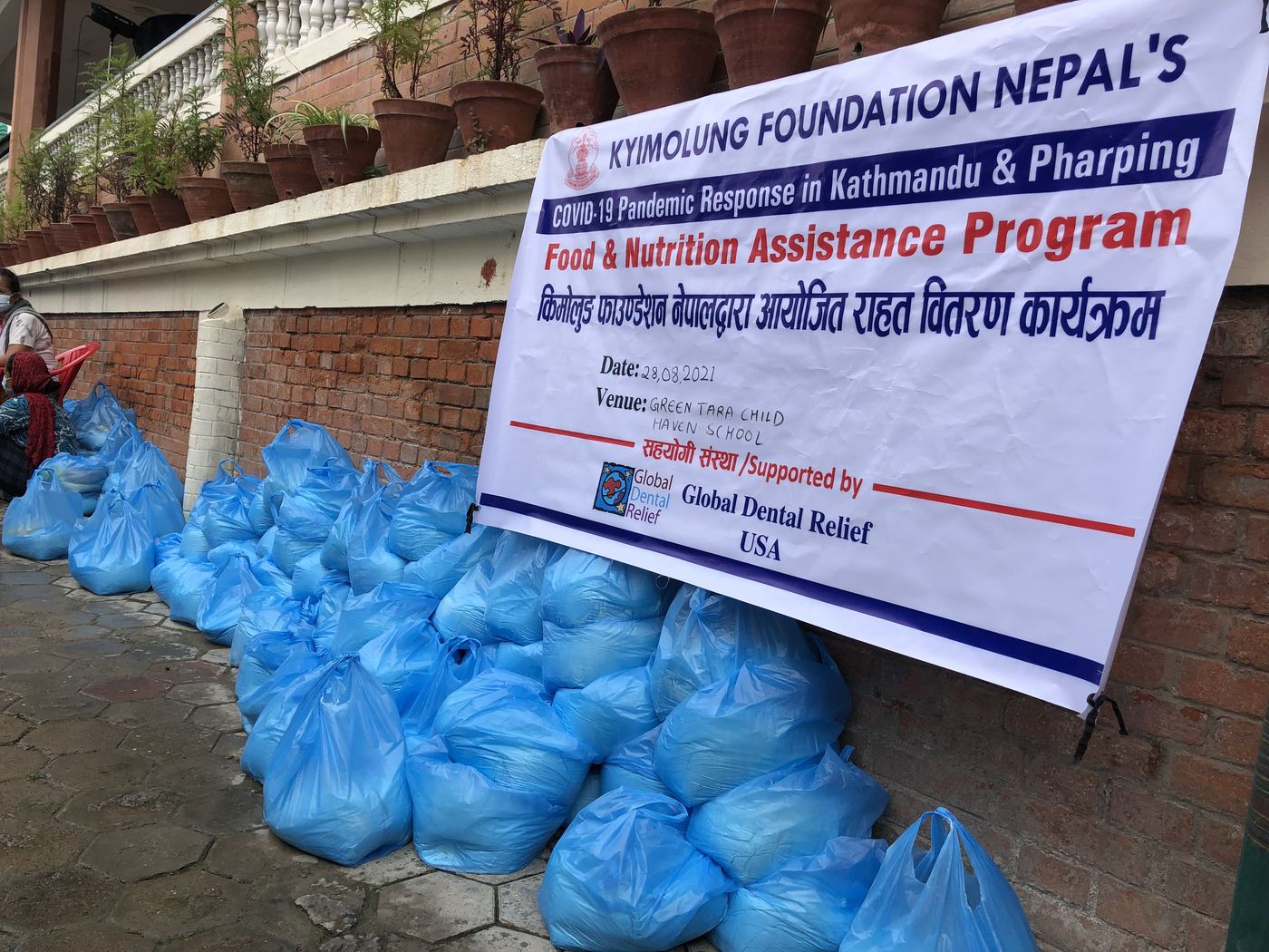 Food relief in Kathmandu and Pharping &mdash; photo 13