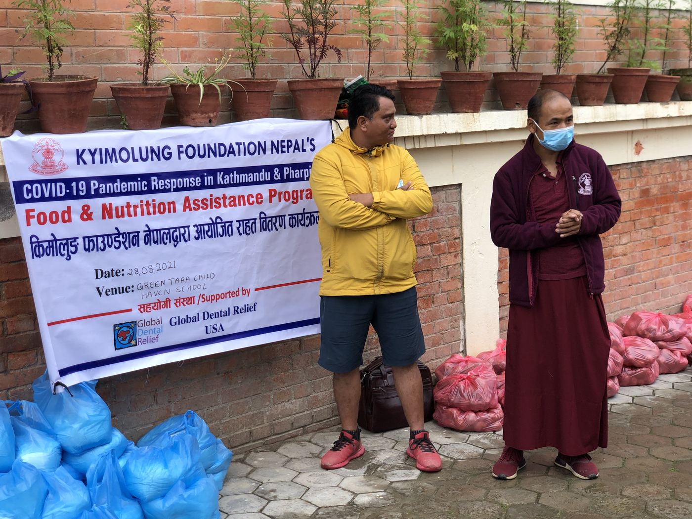 Food relief in Kathmandu and Pharping &mdash; photo 15