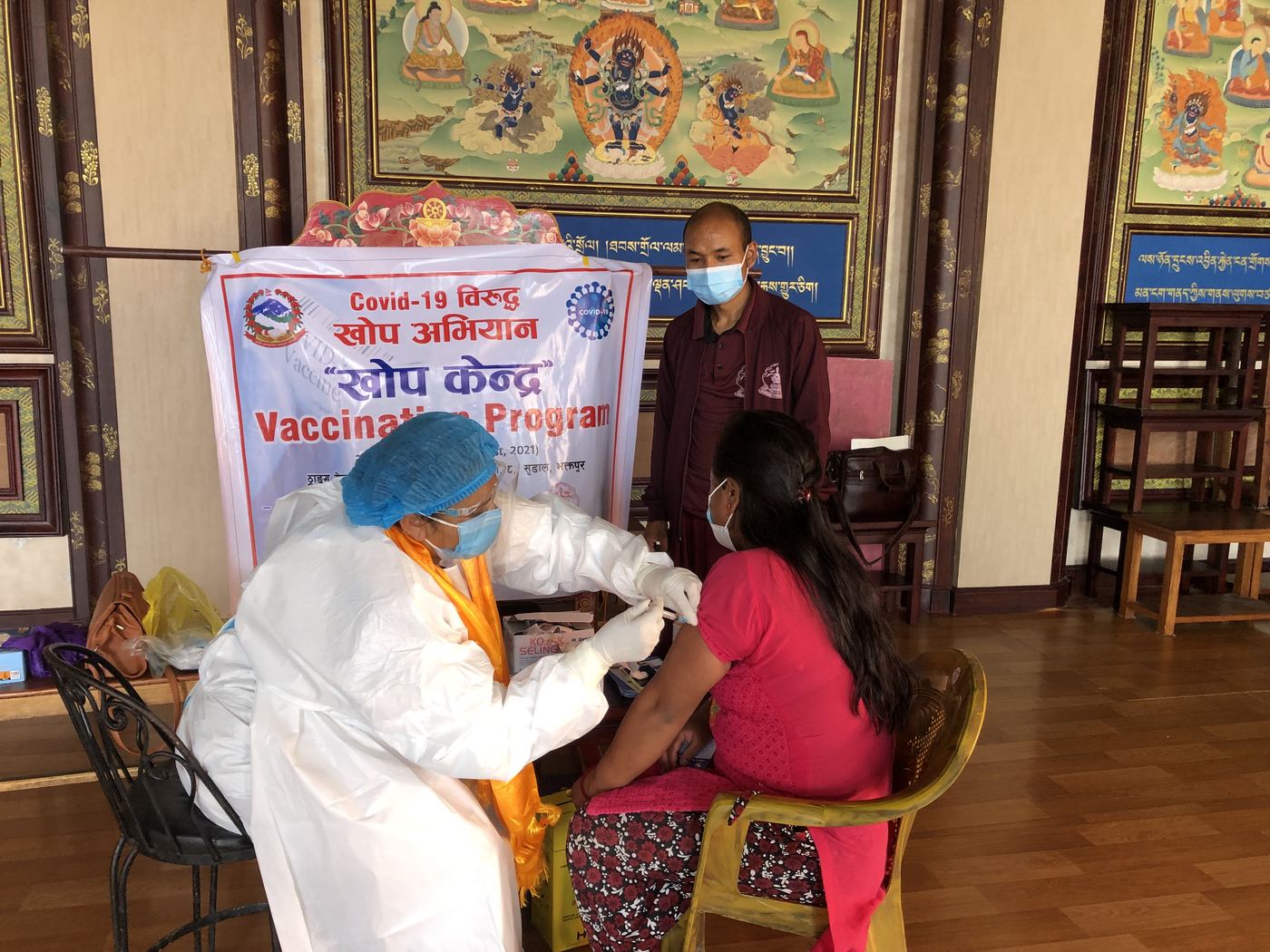 Vaccination at Thrangu Shelkar &mdash; photo 13